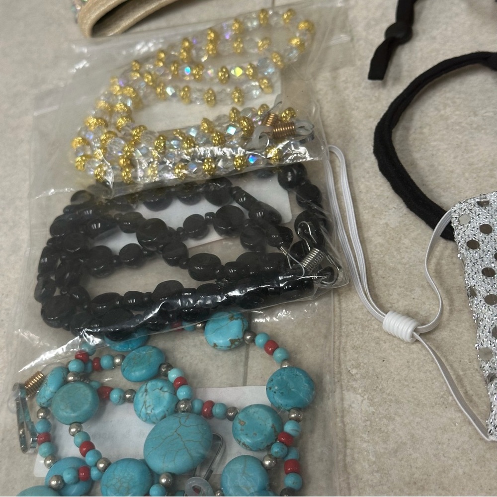 Bundle of 22 Assorted masks AND  3 Lanyards - Picture 11 of 15